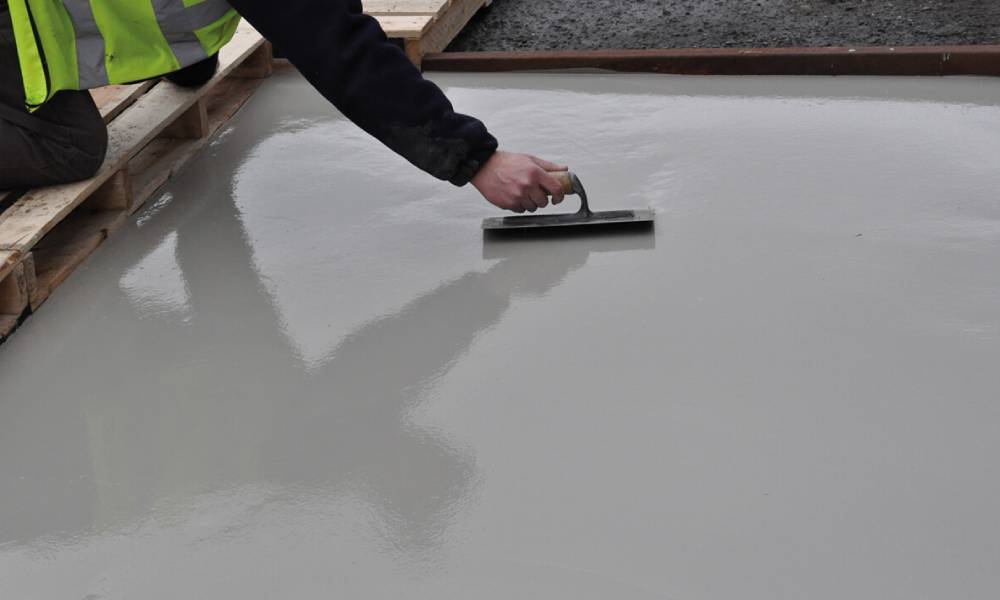 Traditional Screed vs. Self-Levelling Screed